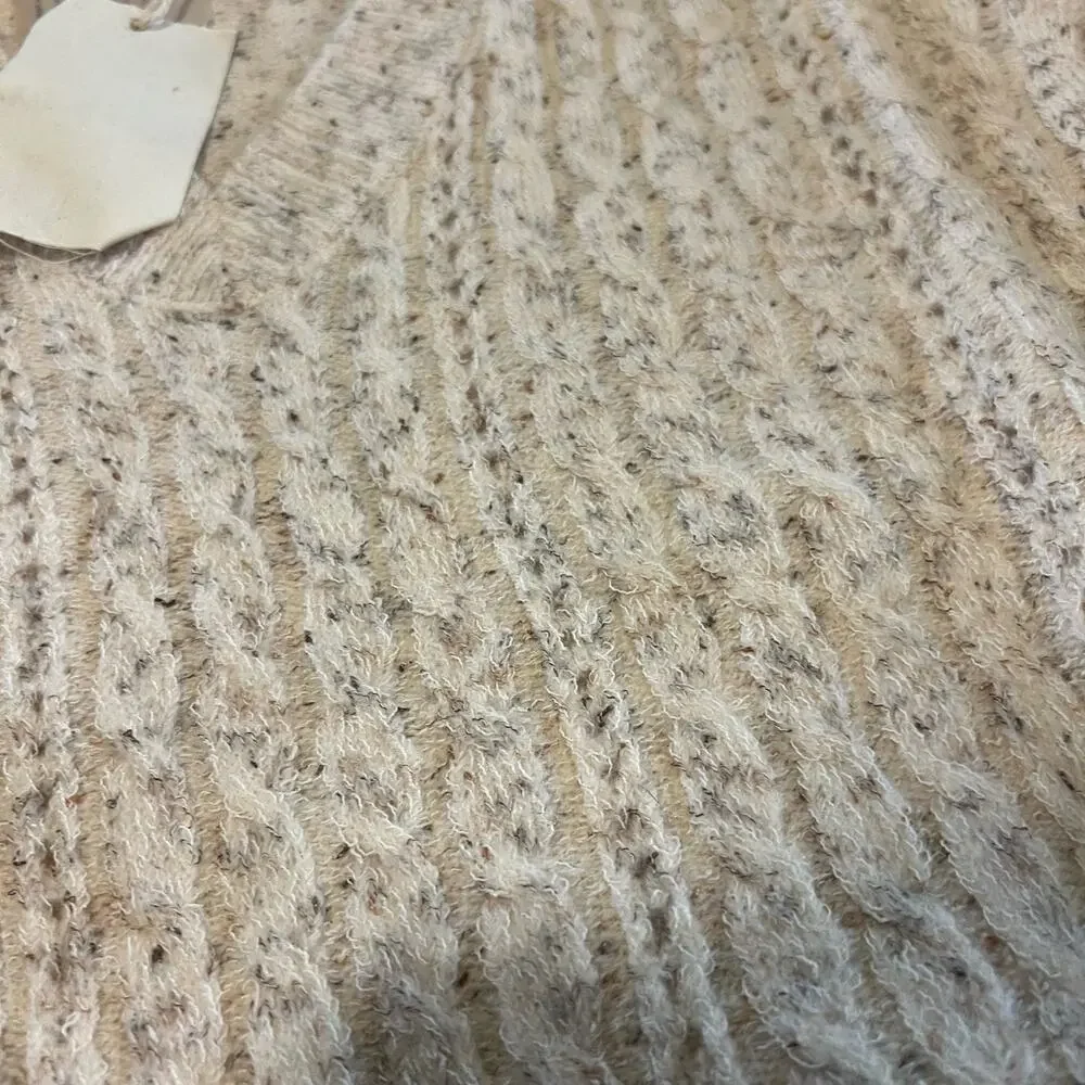 Hem & thread ivory marled knit v-neck cable knit sweater S